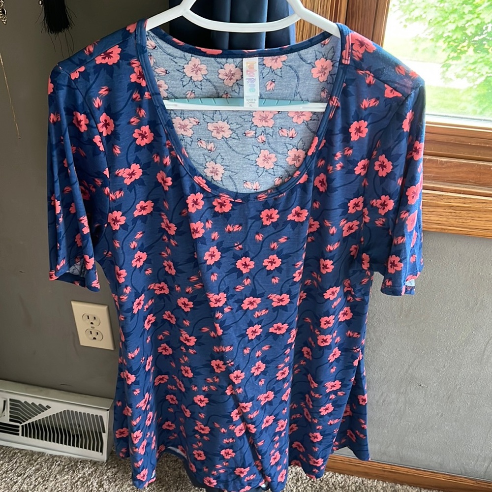 LulaRoe xl s perfect shirt